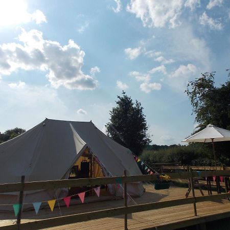 Hope Cottage Bell Tent Retreat Ашбърн Екстериор снимка