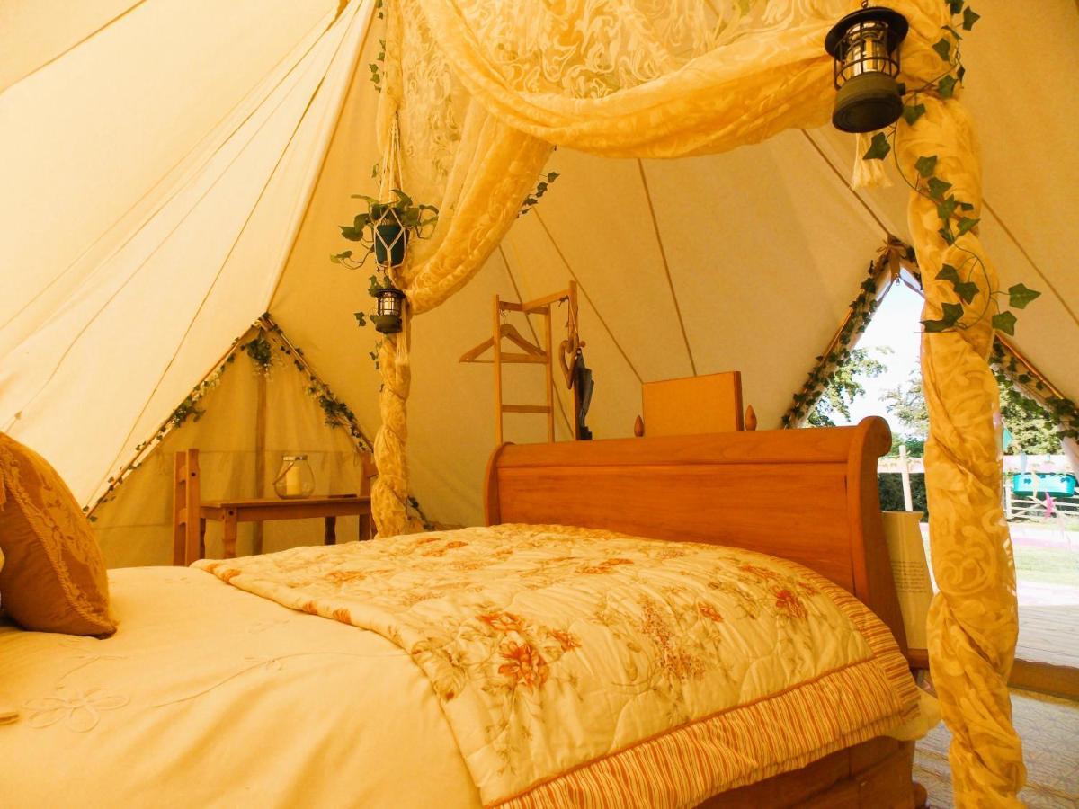 Hope Cottage Bell Tent Retreat Ашбърн Екстериор снимка