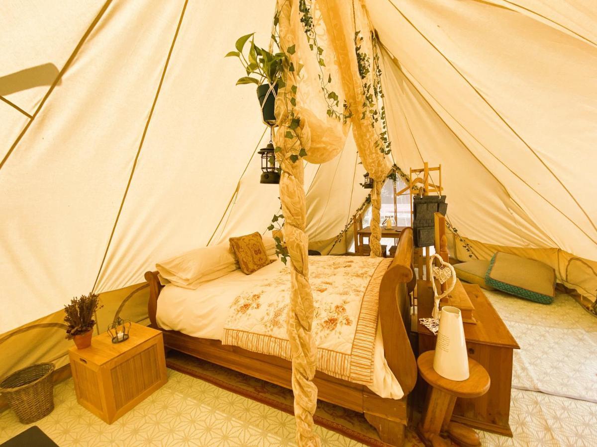 Hope Cottage Bell Tent Retreat Ашбърн Екстериор снимка